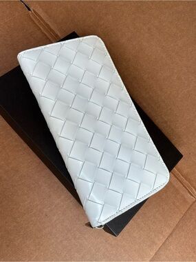 Bottega Veneta  Intrecciato Leather Zip Around Long Wallet in White
